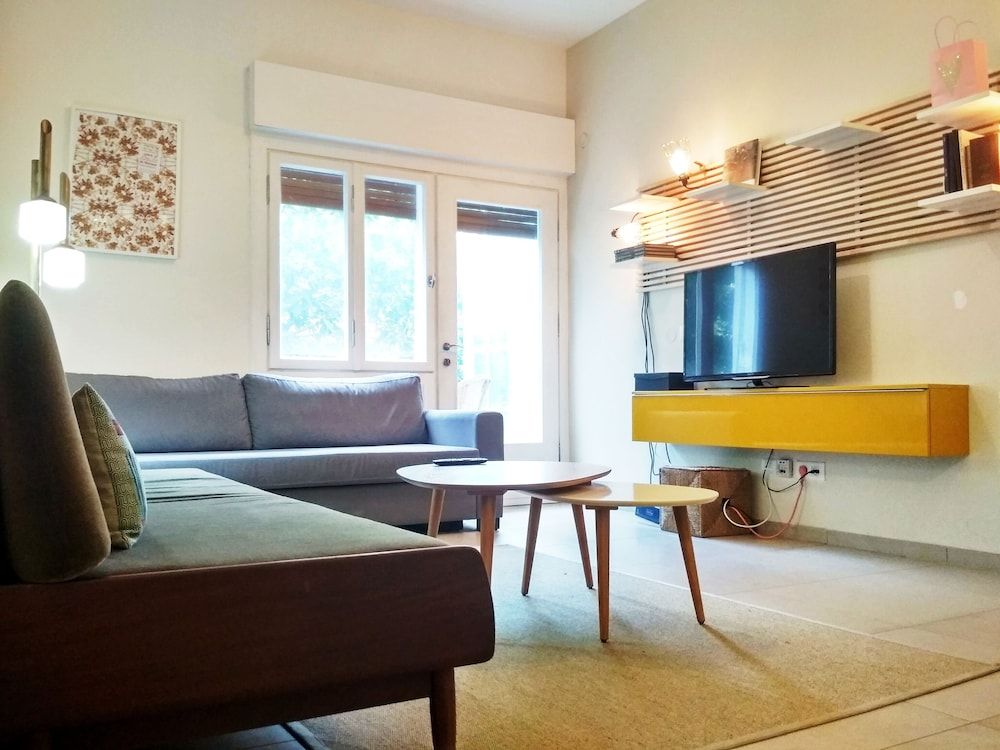 2BDR Masaryk Square Apt Central Location Apartment, 2 Bedrooms 2