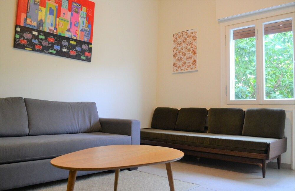 2BDR Masaryk Square Apt Central Location Apartment, 2 Bedrooms 11