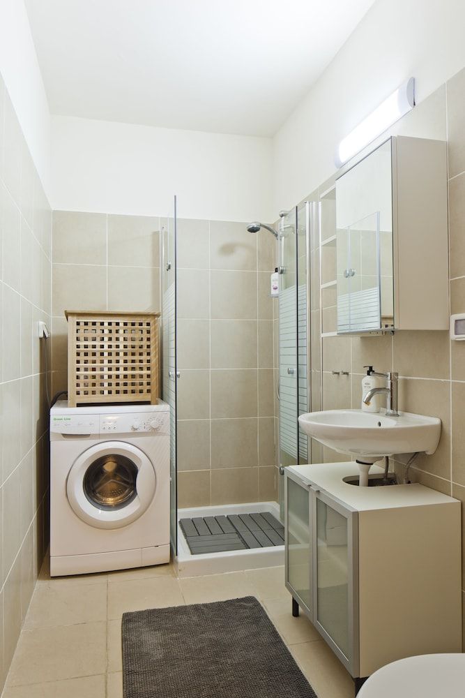 undefined TLV Suites By The Sea - 2 Rooms 9