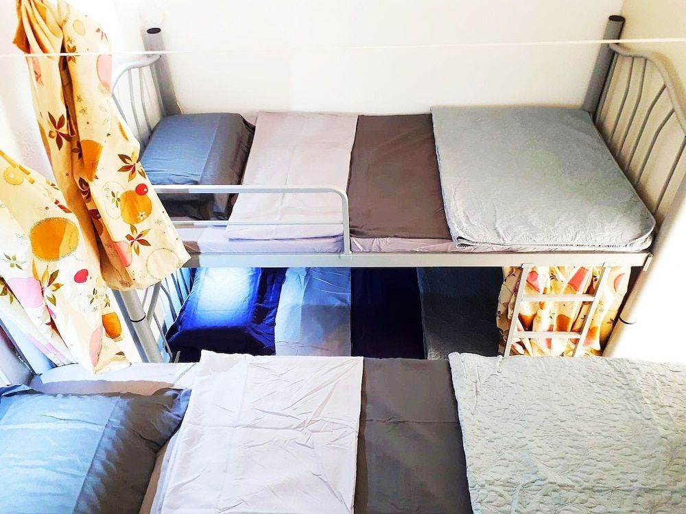 undefined Butik Hostel TLV 5