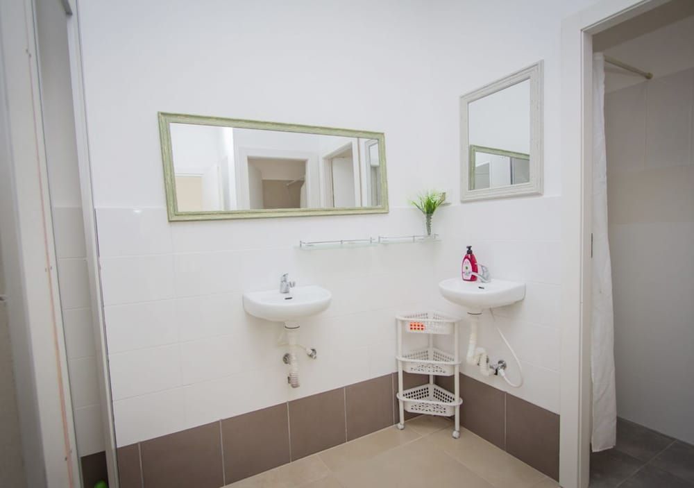 undefined Butik Hostel TLV 6