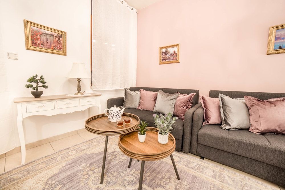 JI Neve Tzedek Tel Aviv Superior Apartment, Multiple Beds, Non Smoking, City View 10