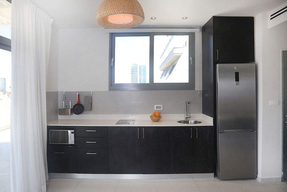 Washington & Friends - By TLV2GO Penthouse with Balcony 6