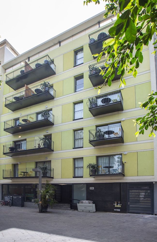 undefined Washington & Friends - By TLV2GO