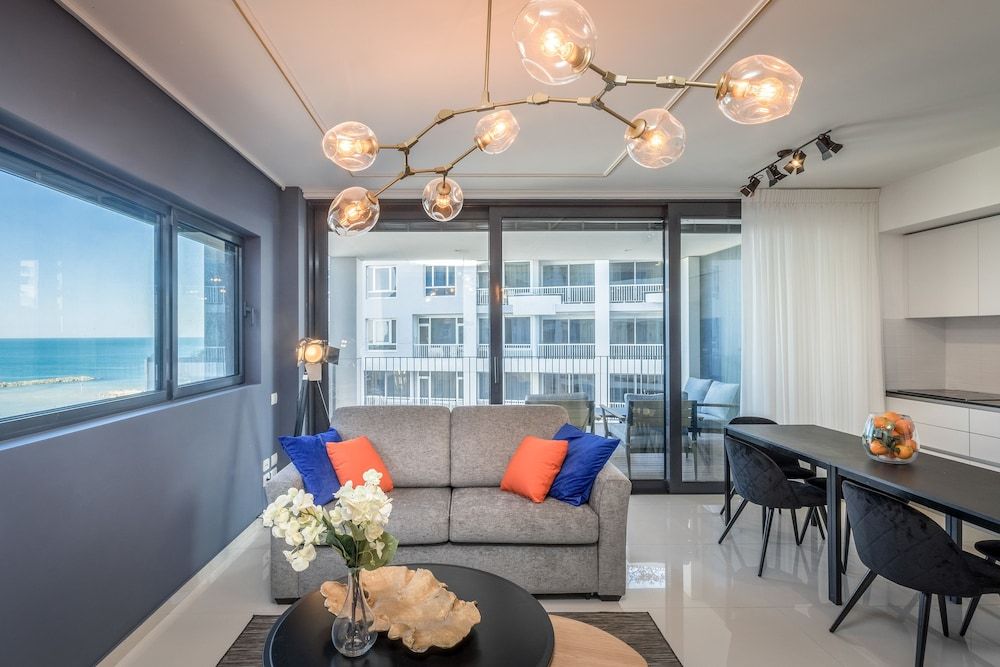 Front of Beach - Trumpeldor Street Deluxe Apartment, Multiple Beds, Non Smoking, Sea View 18