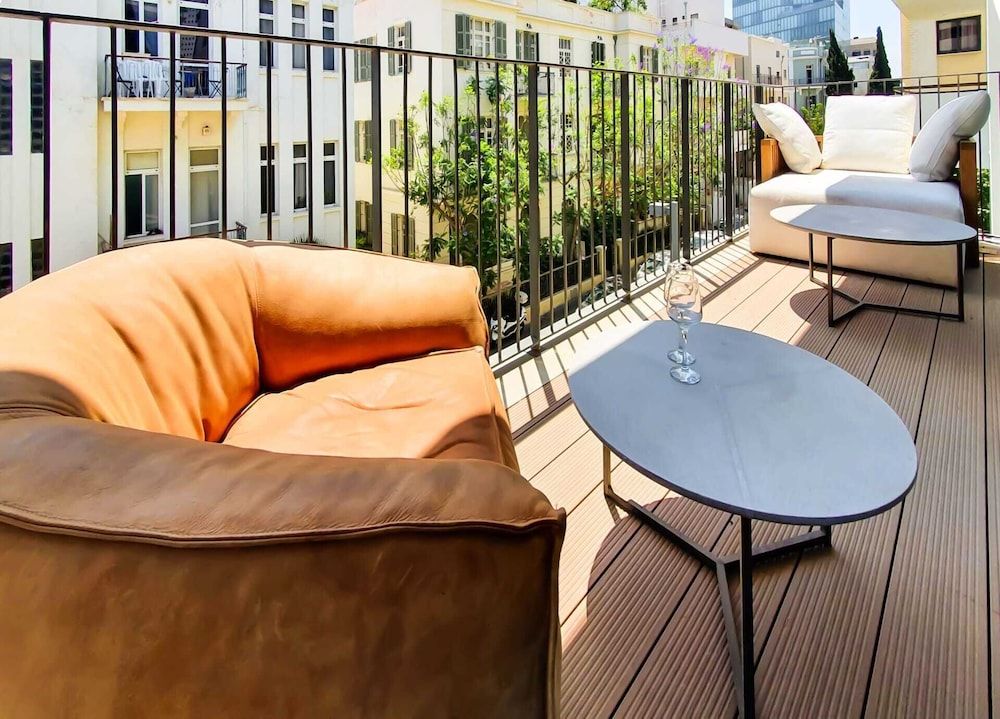 undefined Exclusive 3BDR Near Rothschild TL40 10