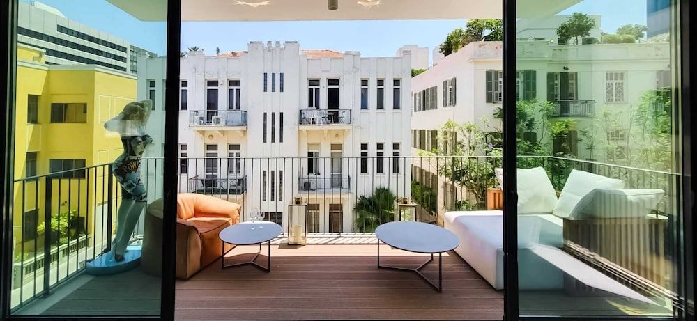 Exclusive 3BDR Near Rothschild TL40 Apartment (3 Bedrooms) 4