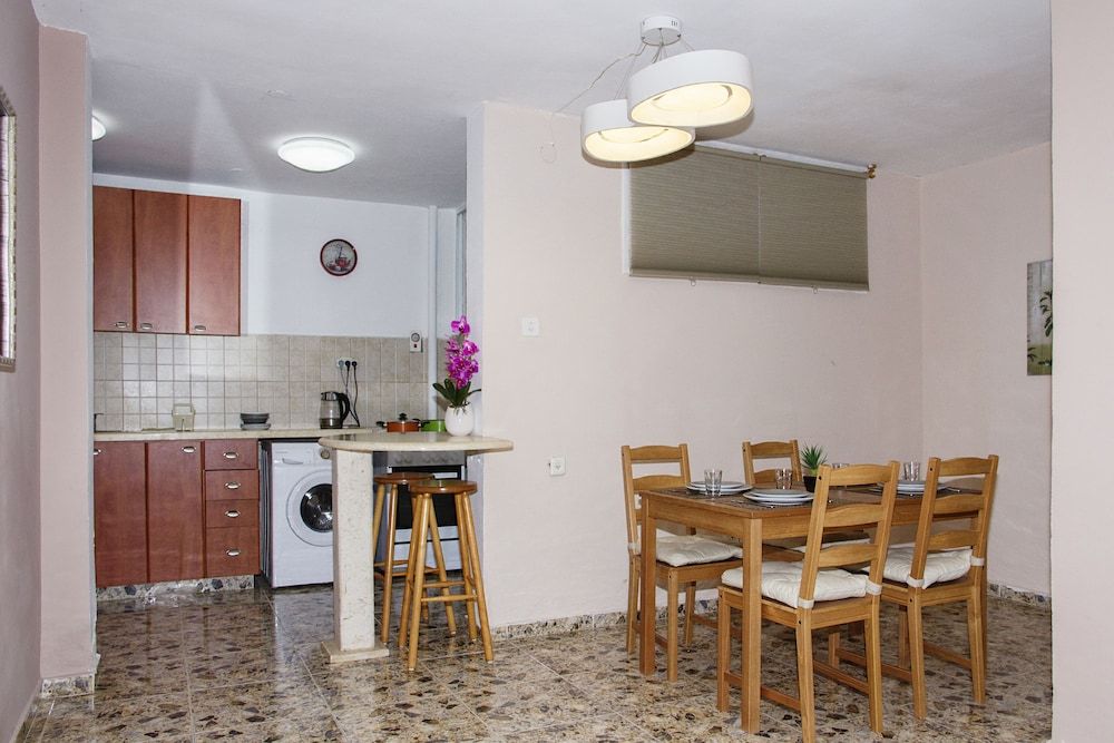 undefined KAV Apartments - Near Assuta Korazim St 7