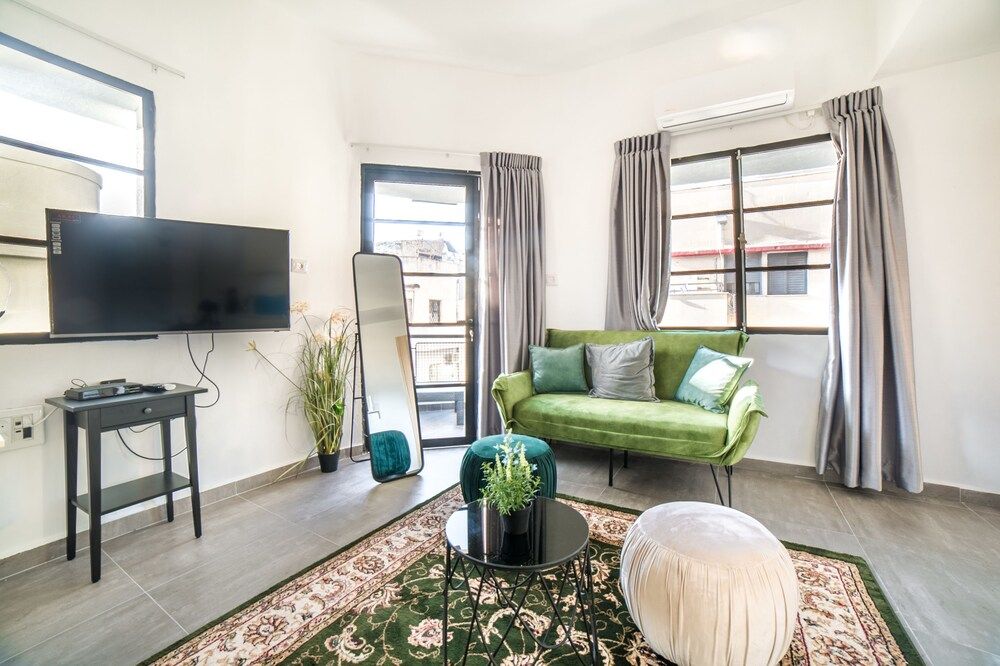 undefined JI Tel Aviv Center 5