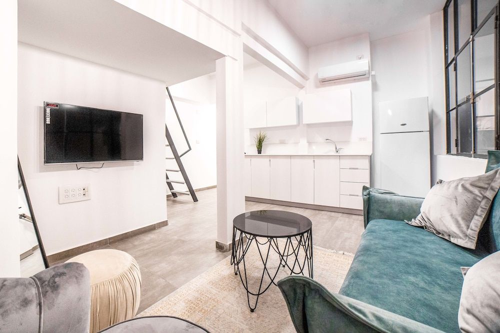 undefined JI Tel Aviv Center