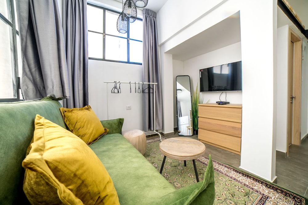 undefined JI Tel Aviv Center 2