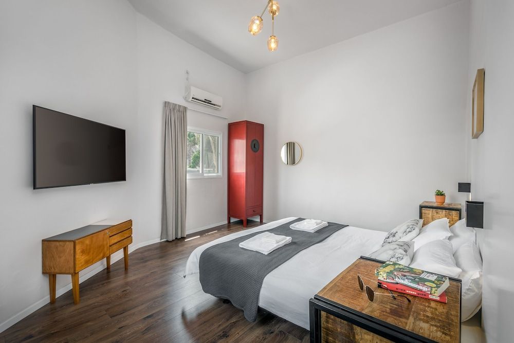 undefined Carmel Star 9