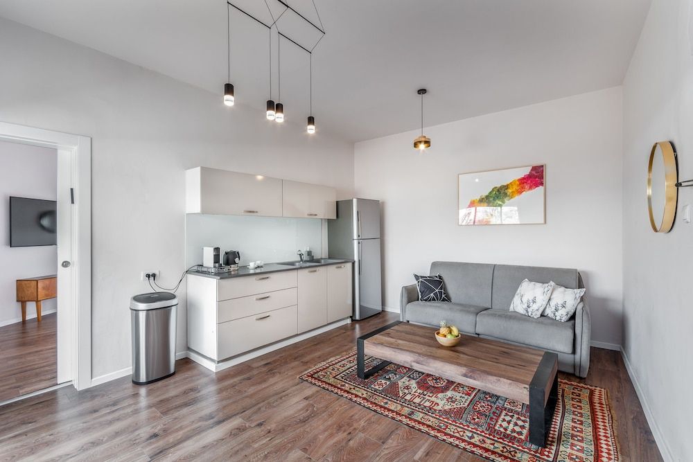 undefined Carmel Star 10