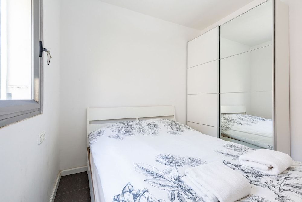 undefined Beautiful Apt by the Beach - 2BDR- TL38 10