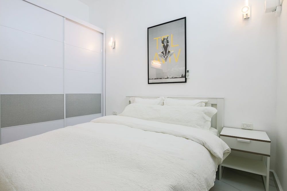 undefined 1 BR with Patio in City Center by FeelHome 6