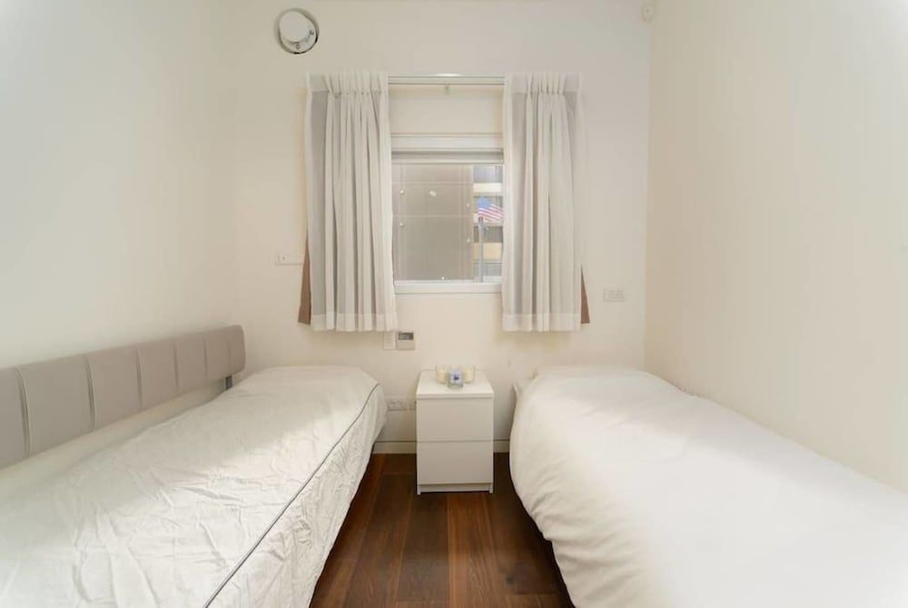 undefined Luxury 2BR on the water by HolyGuest 5