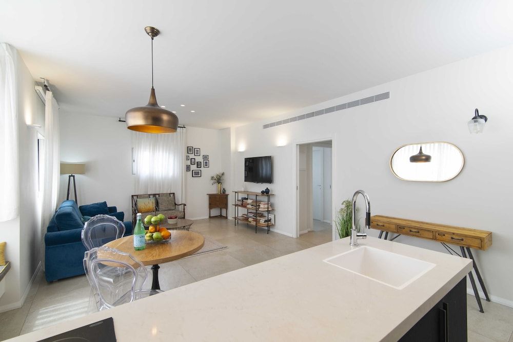 undefined Tlv Center by Tlv2rent 5