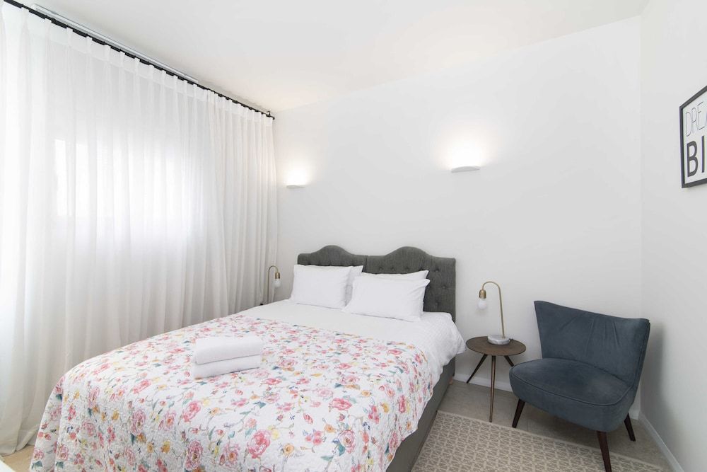 undefined Tlv Center by Tlv2rent 7