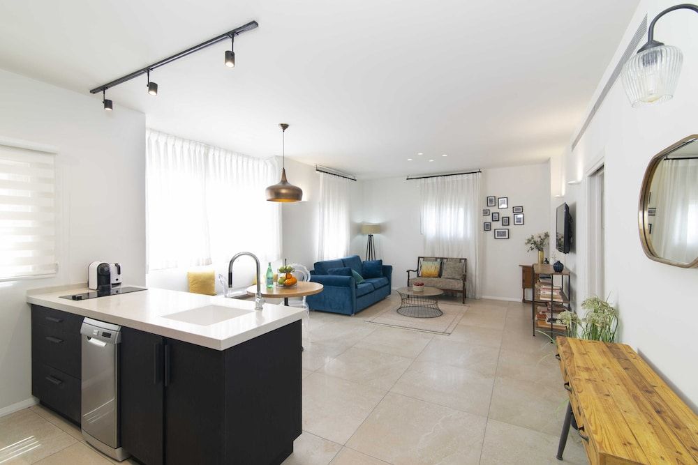 undefined Tlv Center by Tlv2rent 6