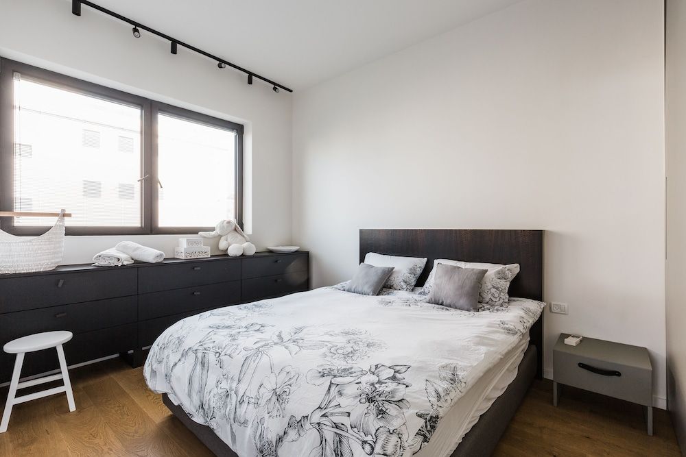 undefined New luxury Apt in Neve Tsedek 3BDR N17 6