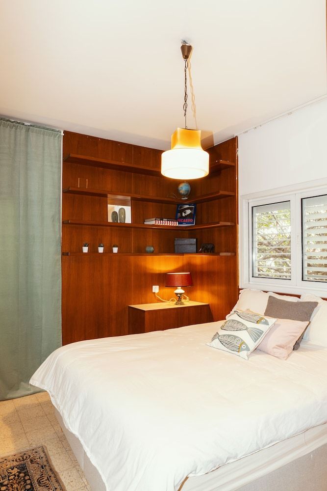 undefined Byron 7 Mike 10