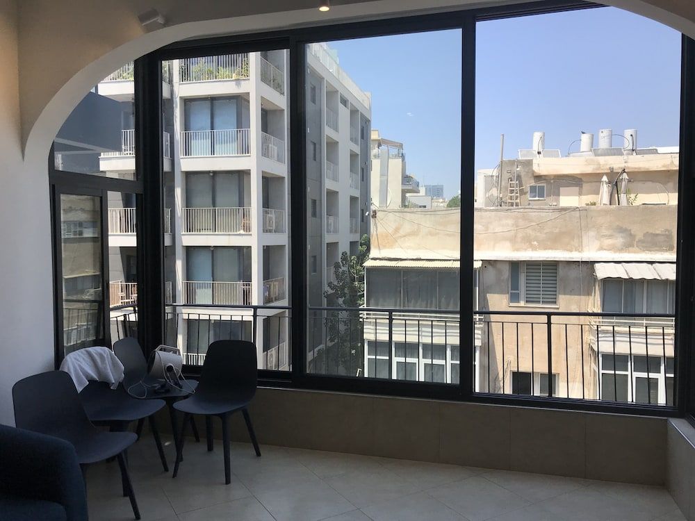 undefined 2 Bedroom Apartment with Hot Tub Facing Bograshov Beach 4