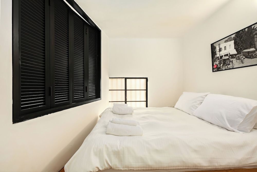 undefined Modern-Rustic Haven in the City by Sea N Rent 2