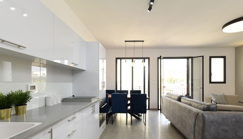 undefined AirTLV Deluxe Jaffa Apartments 3