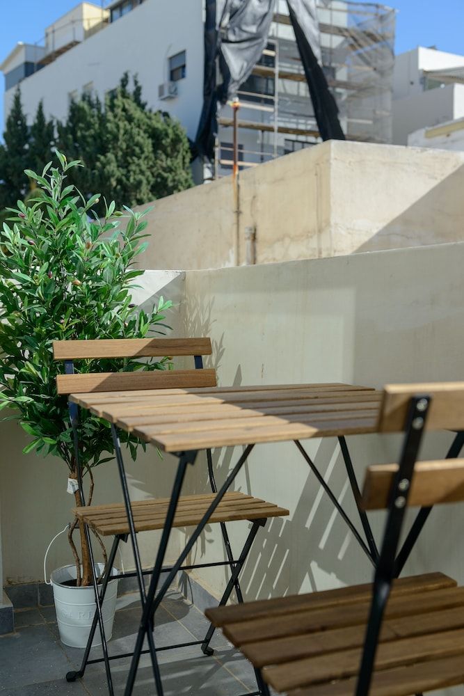 Spacious Modern Apt 1 Step To Beach Classic Apartment, 2 Bedrooms 20