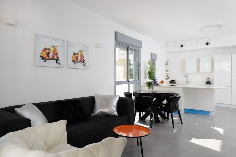 Spacious Modern Apt 1 Step To Beach Classic Apartment, 2 Bedrooms 16