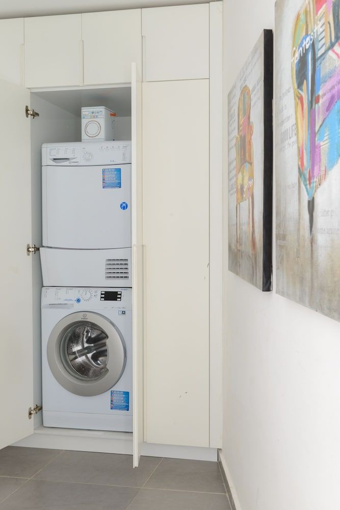 Spacious Modern Apt 1 Step To Beach Classic Apartment, 2 Bedrooms 22