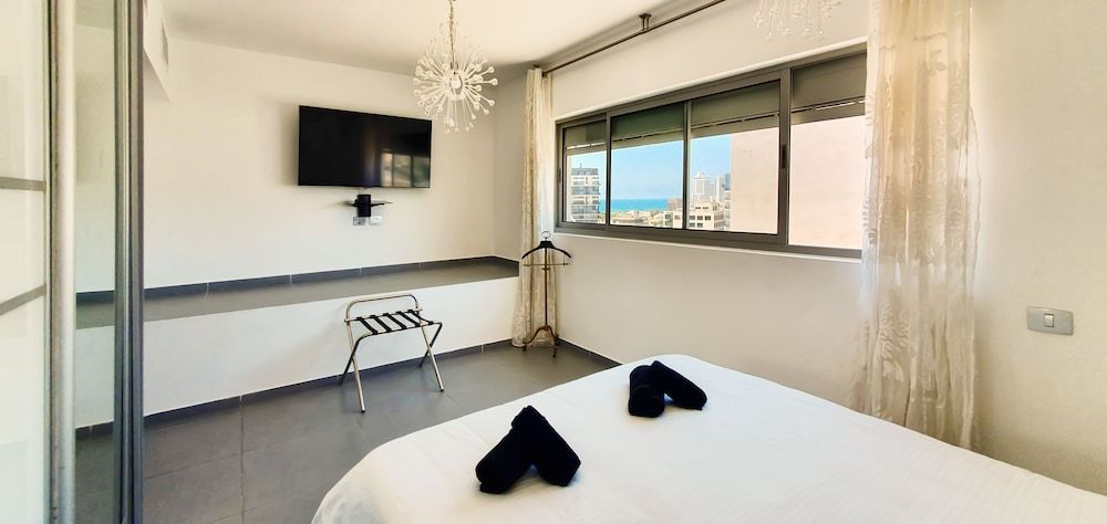 undefined 2BDR Roof Top Sea View Neve Tsedek TL56 8