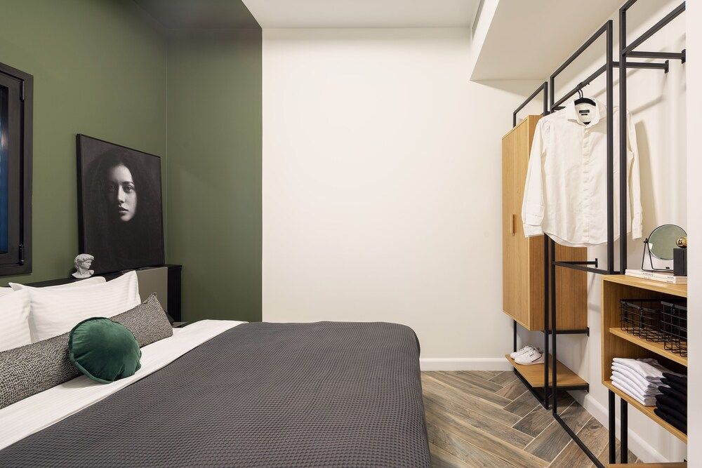 Mr. Louis - By TLV2GO Apartment, 2 Bedrooms, Balcony 6