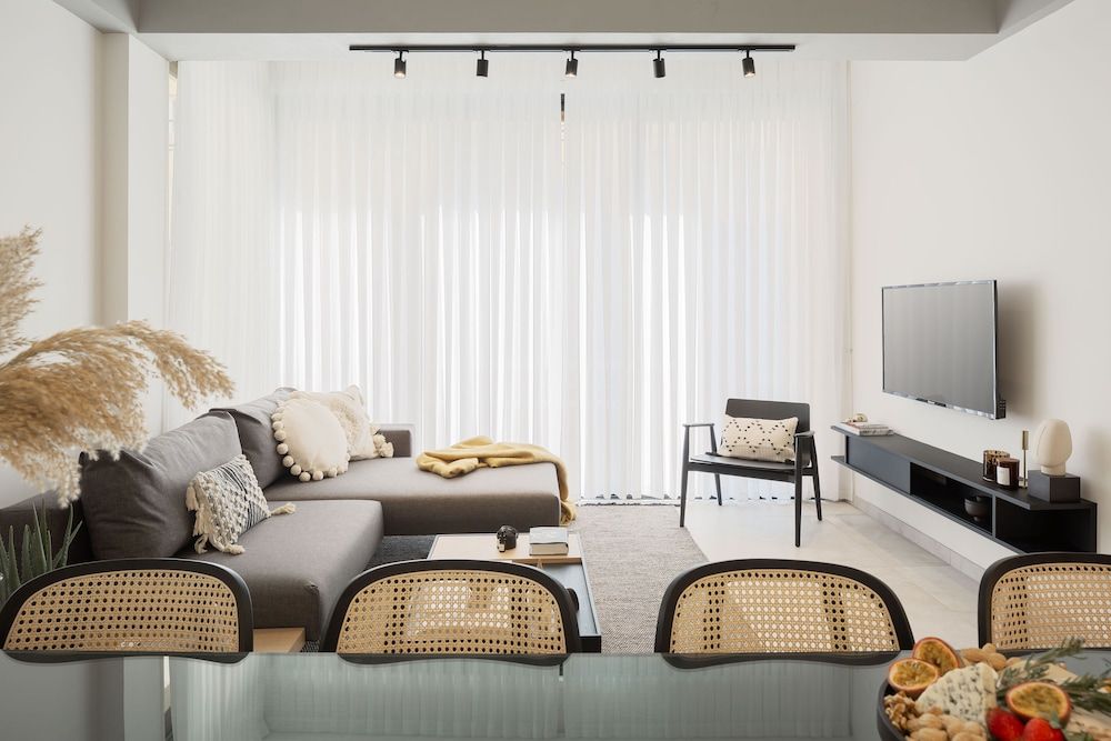 Mr. Louis - By TLV2GO Apartment, 3 Bedrooms, Terrace 5