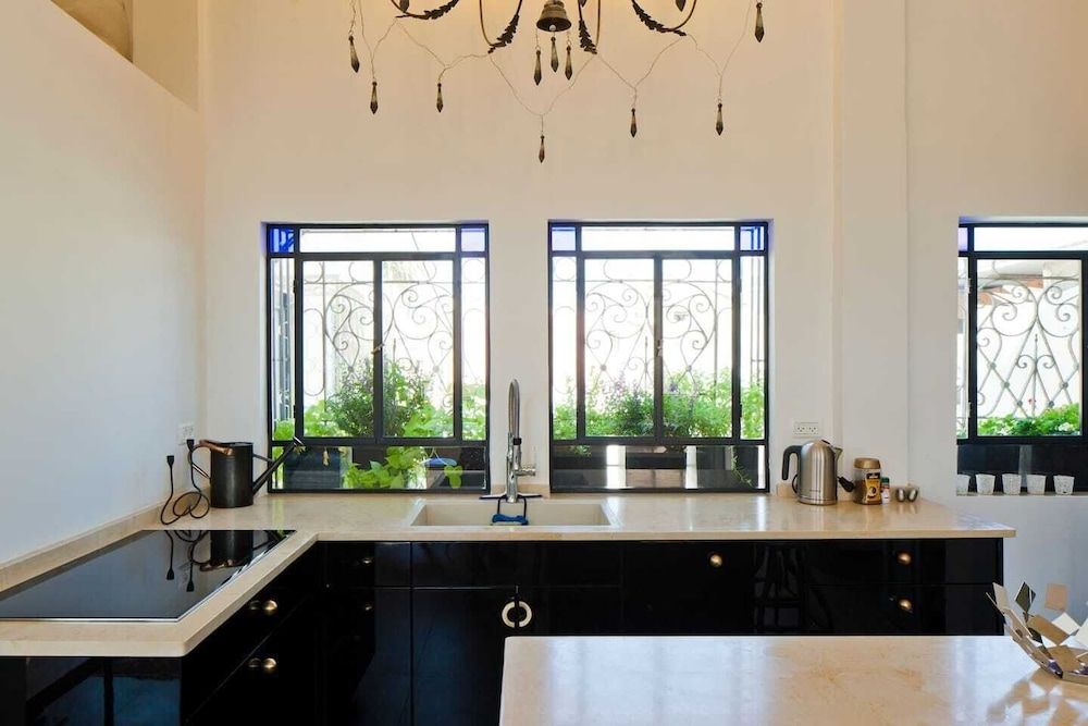 Designed Jaffa Haven with Rooftop by Sea N' Rent Apartment, 1 Double Bed 14