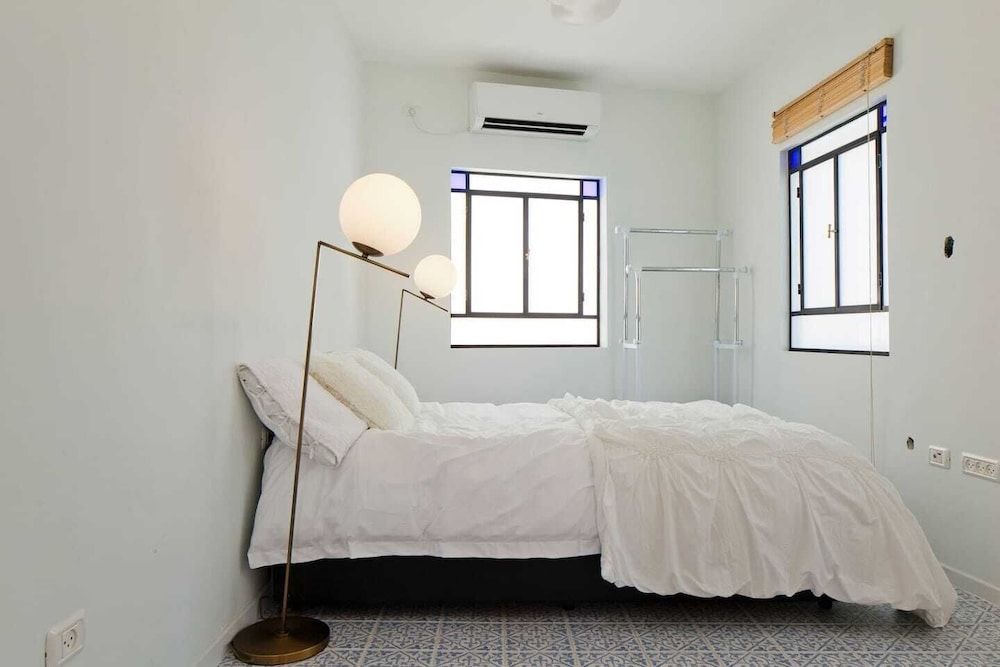 undefined Designed Jaffa Haven with Rooftop by Sea N' Rent 6