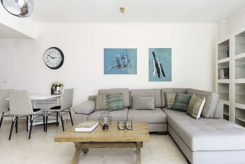 Luxurious 90sqm 2BR Beach Front Apartment, 2 Bedrooms, Beachfront 10