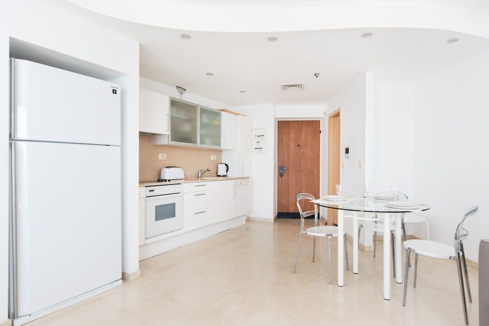 undefined Luxurious Apt W Panoramic Sea View - 75m 9