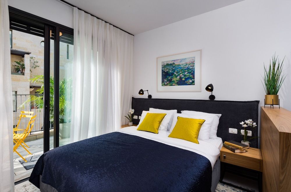 undefined Contemporary & Texture-Rich Hideaway