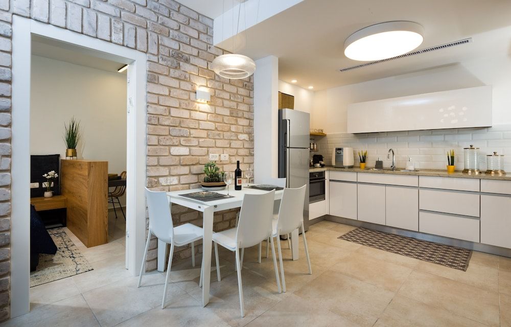 Contemporary & Texture-Rich Hideaway Classic Apartment, 2 Bedrooms 14