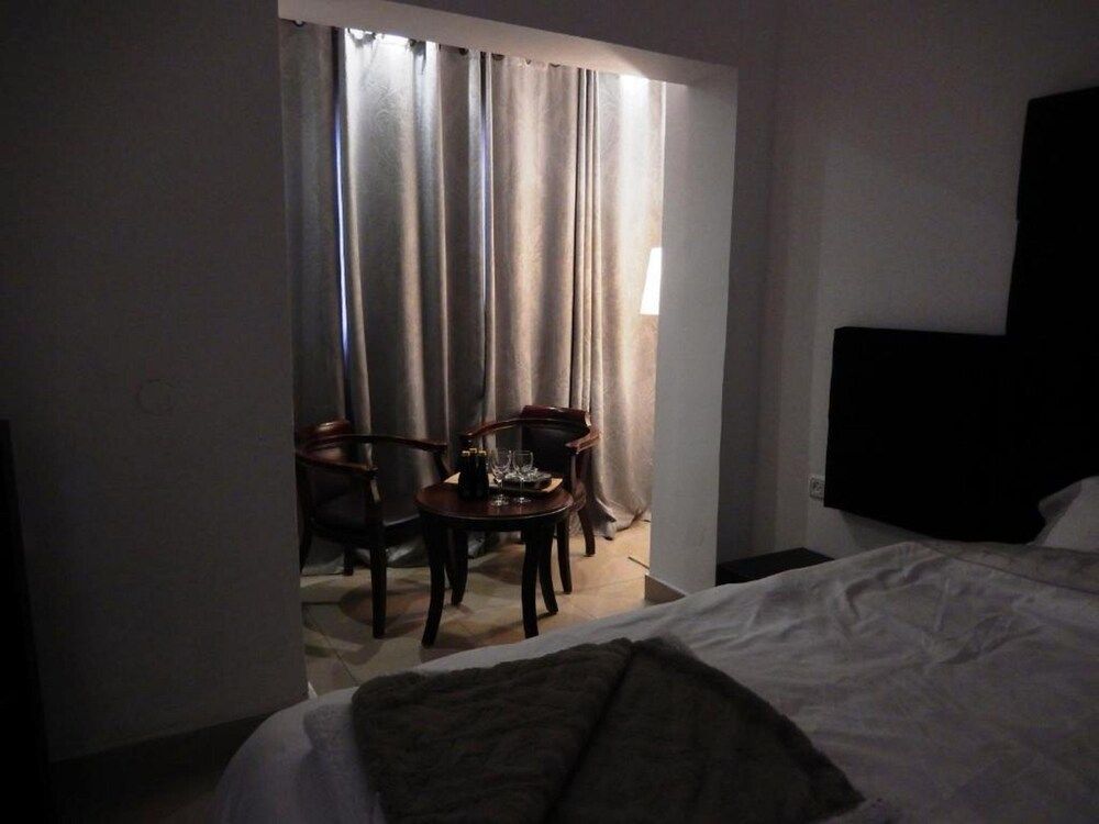 undefined Gorgeous Studio On Hilton Beach 4