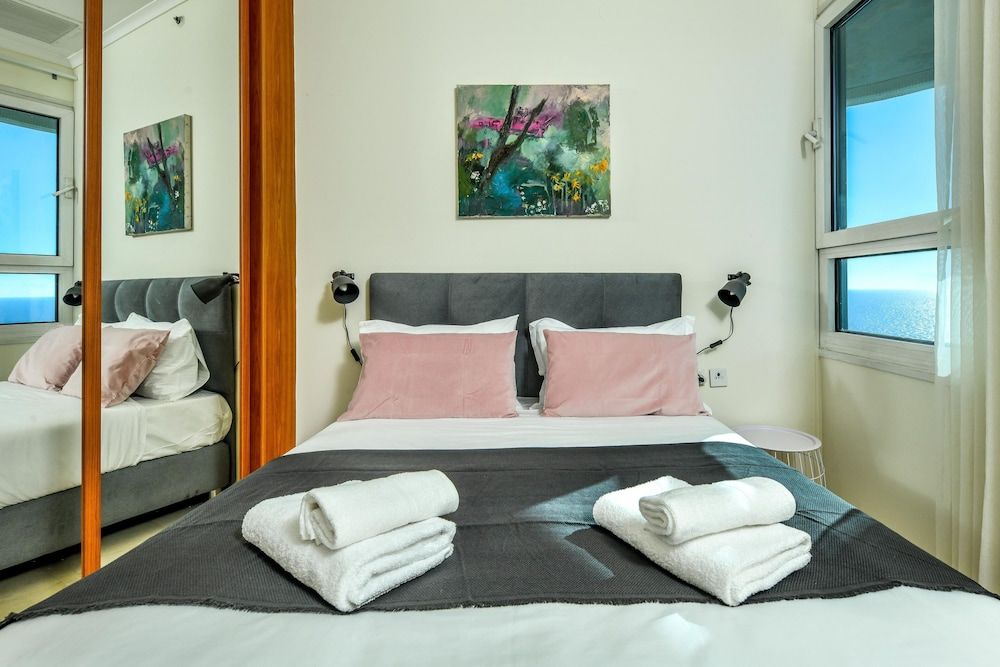 undefined Full Sea View on The Beach With Balcony 4