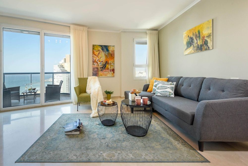 undefined Beautiful w Balcony & Panoramic Sea View