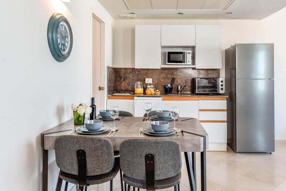 undefined Beautiful w Balcony & Panoramic Sea View 9