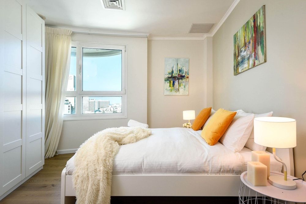 undefined Beautiful w Balcony & Panoramic Sea View 6