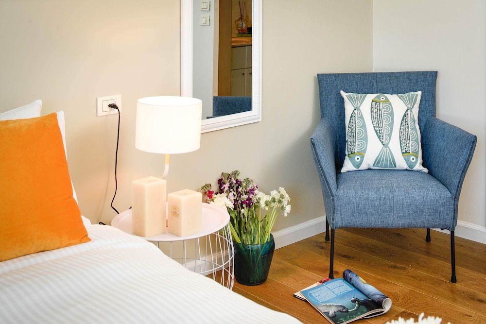 undefined Beautiful w Balcony & Panoramic Sea View 7