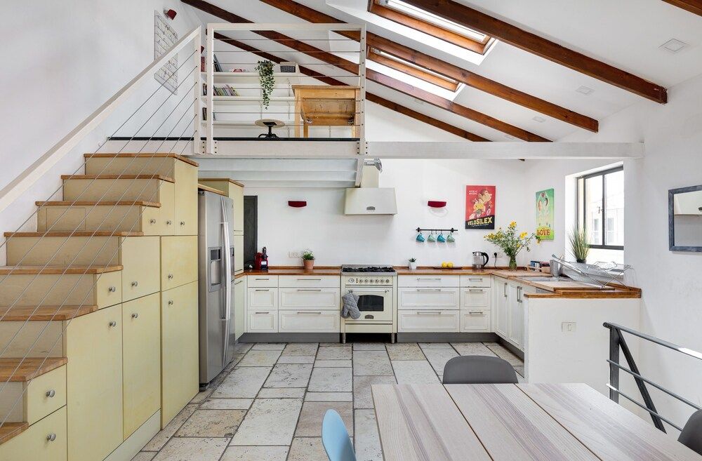 undefined Neve Tzedek Megic - Hugh garden Terrace 9