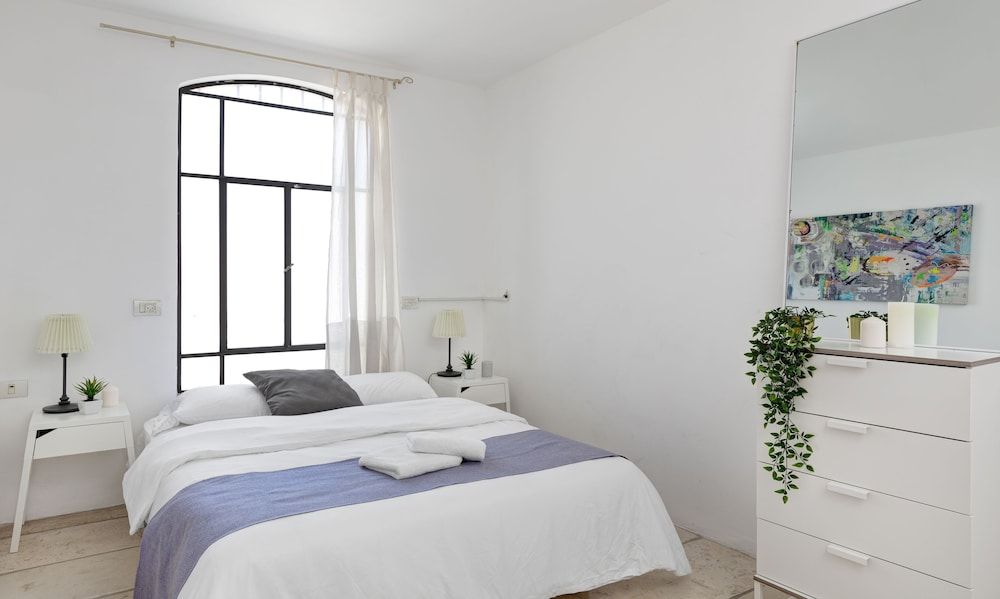 undefined Neve Tzedek Megic - Hugh garden Terrace 5