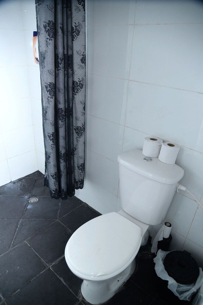 Stylish apt next to bograshov Economy Apartment, 1 Double Bed with Sofa bed, Ground Floor 7