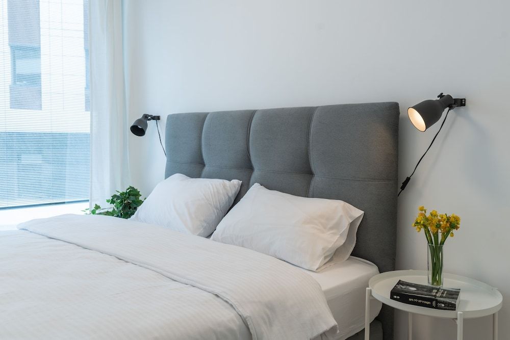 undefined Sunlit Urban Escape with Balcony by Sea N Rent 10